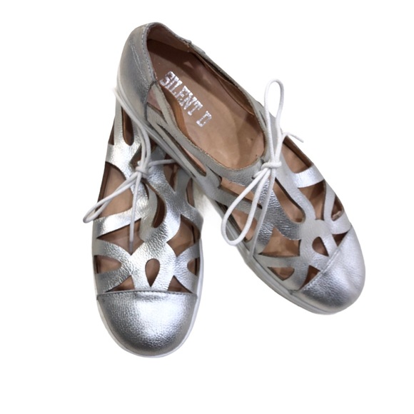 silent d platform sneakers